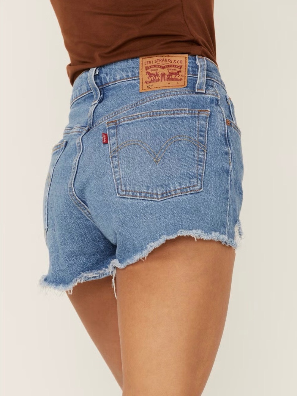 Levi’s 501 NWOT 26” button fly